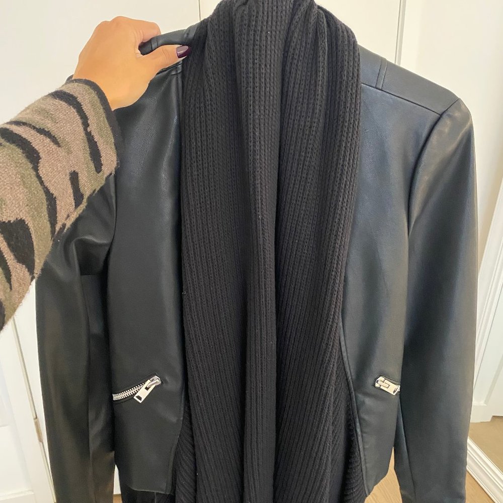 Bardot Women's Leather Jacket with Sweater Collar/ Zip Pocket Detailing - Size 6